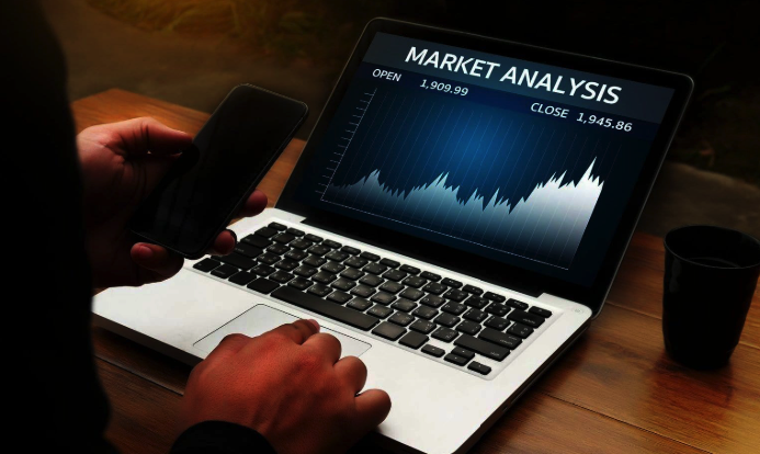 Refleksi: Memanfaatkan Waktu Luang Malam Hari untuk Belajar Analisa Pasar AS